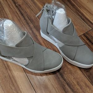CCOCCI Grey Criss Cross Shoes